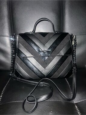 KARL LAGERFELD PARIS
Charlotte Small Top Handle Satchel